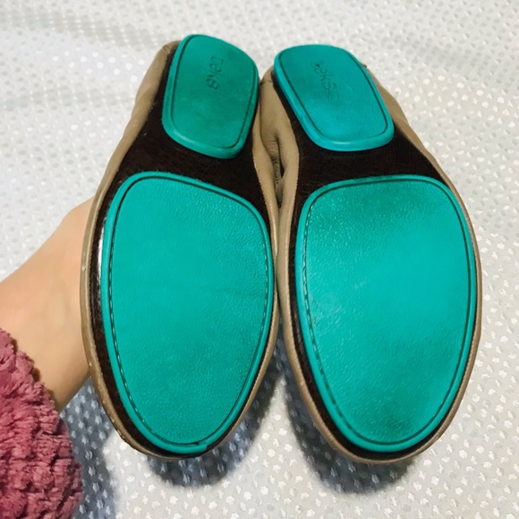 Tieks taupe flats - Picture 10 of 14